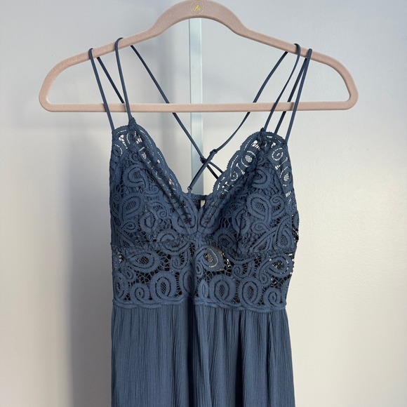 PINK Victoria's Secret Dainty Slip Blue Crochet Lace Spaghetti Strap Mini S NWT - Picture 3 of 9